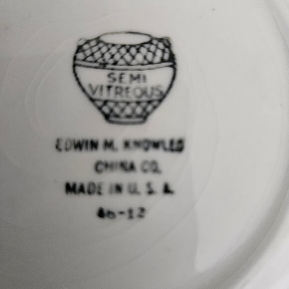 Set of 2 Vintage Edwin M. Knowles Semi Vitreous Floral Plates 6" USA 46-12 - Picture 3 of 6